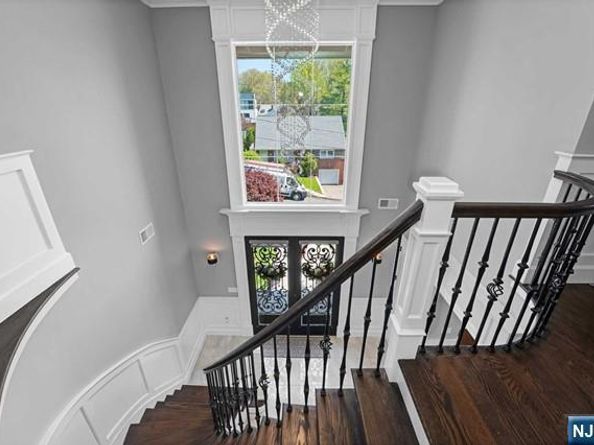 12 Cortland Place, Cliffside Park NJ 07010