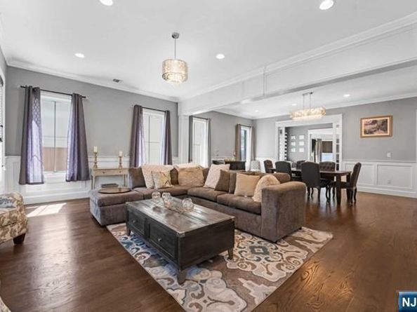 12 Cortland Place, Cliffside Park NJ 07010