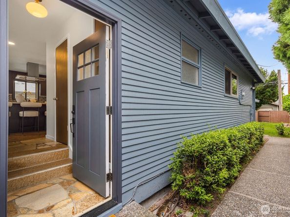 5025 48th Avenue SW, Seattle WA 98136
