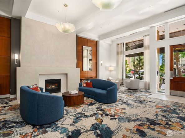 10042 Main Street 206, Bellevue WA 98004