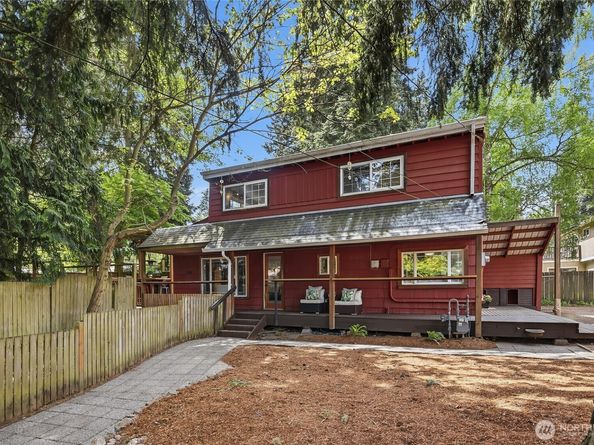 15749 Wallingford Avenue N, Shoreline WA 98133