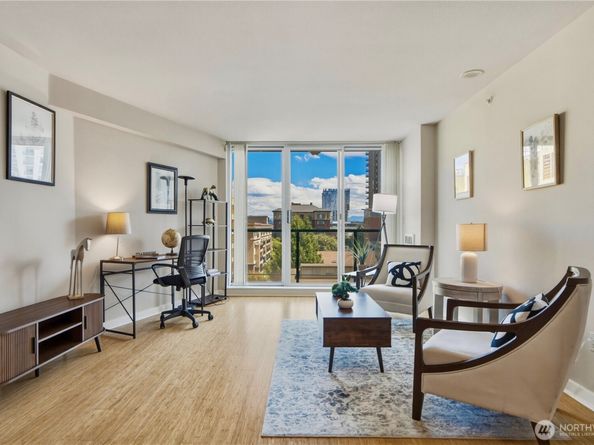 1100 106th Avenue NE 704, Bellevue WA 98004