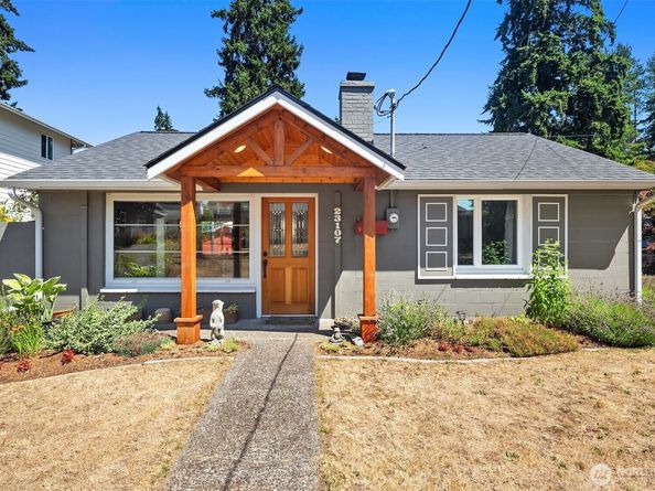 23107 52nd Avenue W, Mountlake Terrace WA 98043