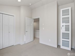 723 N 95th Street A, Seattle WA 98103