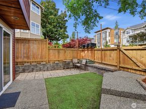 723 N 95th Street A, Seattle WA 98103
