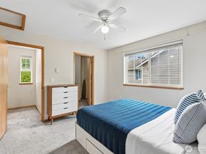 7226 NE 171st Lane, Kenmore WA 98028