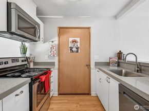 7226 NE 171st Lane, Kenmore WA 98028