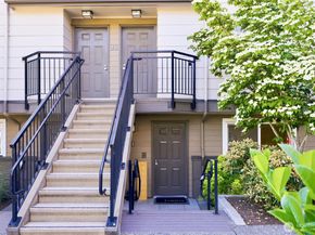 15829 NE Leary Way A104, Redmond WA 98052