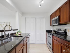 15829 NE Leary Way A104, Redmond WA 98052