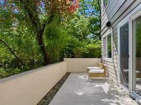 15829 NE Leary Way A104, Redmond WA 98052