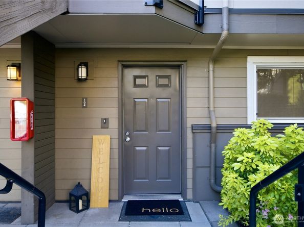 15829 NE Leary Way A104, Redmond WA 98052