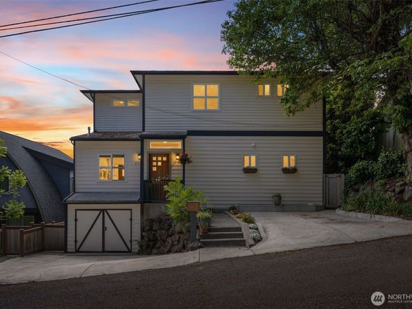6321 Atlas Place SW, Seattle WA 98136