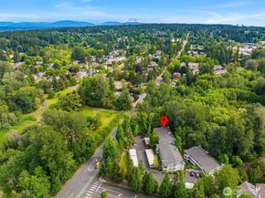 12323 NE 97th Street M, Kirkland WA 98033