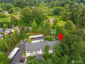 12323 NE 97th Street M, Kirkland WA 98033
