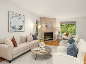 12323 NE 97th Street M, Kirkland WA 98033