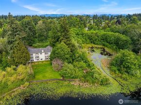 12323 NE 97th Street M, Kirkland WA 98033