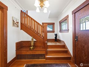 1519 1st Avenue N, Seattle WA 98109