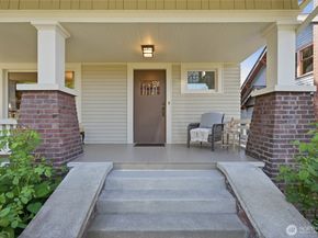 1519 1st Avenue N, Seattle WA 98109