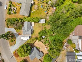 626 SW 142nd Street, Burien WA 98166