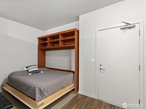 15100 6th Avenue SW 411, Burien WA 98166