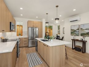 11812 NE 103rd Place, Kirkland WA 98033