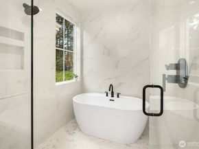 11812 NE 103rd Place, Kirkland WA 98033