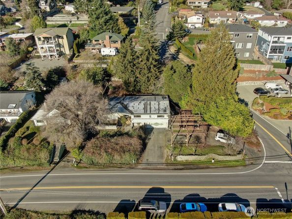 6330 NE 181st Street, Kenmore WA 98028