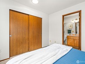20301 19th Avenue NE 511, Shoreline WA 98155