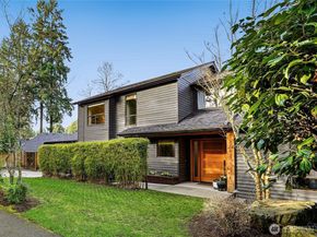 2234 108th Avenue SE, Bellevue WA 98004