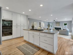5607 94th Place SW, Mukilteo WA 98275