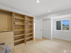 2140 192nd Avenue SE, Sammamish WA 98075