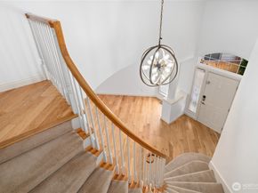 24312 E Main Drive, Sammamish WA 98074