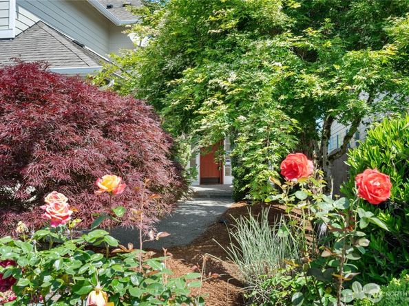 24312 E Main Drive, Sammamish WA 98074