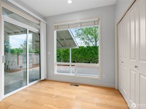 24312 E Main Drive, Sammamish WA 98074
