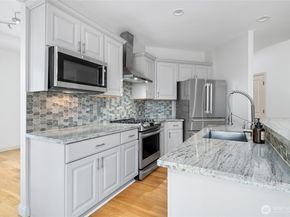 24312 E Main Drive, Sammamish WA 98074