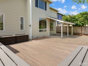 24312 E Main Drive, Sammamish WA 98074
