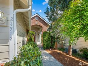 24312 E Main Drive, Sammamish WA 98074