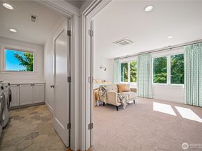 5027 48th Avenue NE, Seattle WA 98105
