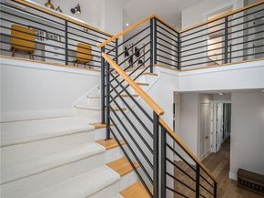 5027 48th Avenue NE, Seattle WA 98105
