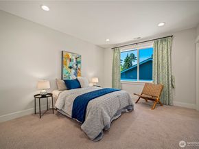 5027 48th Avenue NE, Seattle WA 98105