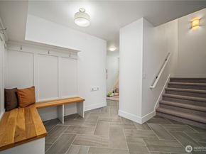 5027 48th Avenue NE, Seattle WA 98105
