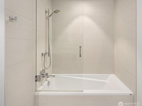 188 Bellevue Way NE 311, Bellevue WA 98004