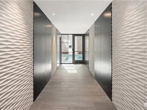 188 Bellevue Way NE 311, Bellevue WA 98004