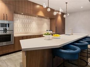 188 Bellevue Way NE 311, Bellevue WA 98004