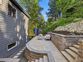 7511 Dumar Way SW, Seattle WA 98106