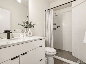 7511 Dumar Way SW, Seattle WA 98106