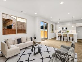 12611 SE 256th Place 17, Kent WA 98030