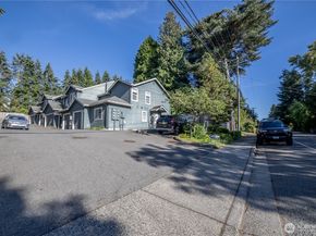 15633 44th Avenue W B1, Lynnwood WA 98087