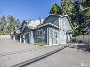 15633 44th Avenue W B1, Lynnwood WA 98087