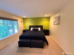 15633 44th Avenue W B1, Lynnwood WA 98087